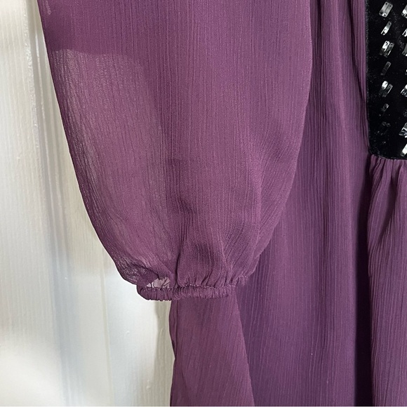 SUSAN GRAVER ARTISAN Embellished Velvet Detail Purple Peekaboo Sleeve | Size 8 - Picture 3 of 10